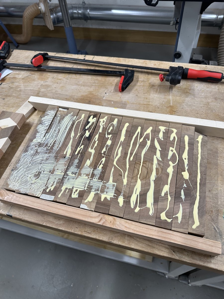Edge alignment and workbench setup with Glue-Bot and Bessey clamps